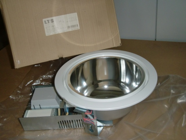 CDXE 4.126 weiß Einbaudownlight 1x TC-DEL 26W EVG